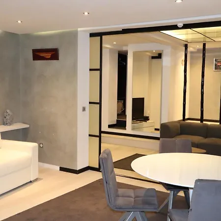 Апартаменты Saint Germain Luxury Loft